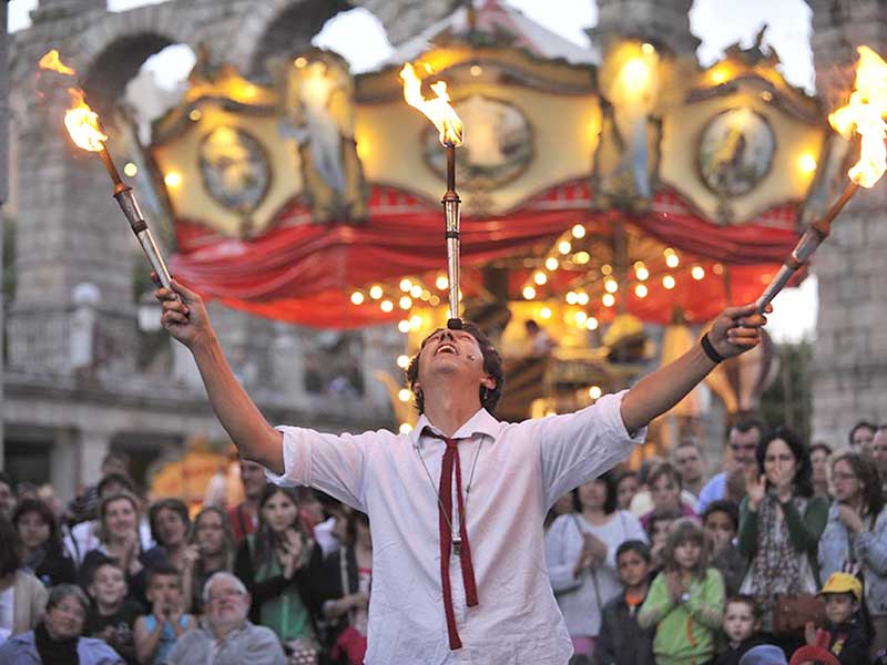 Malabarista con lume