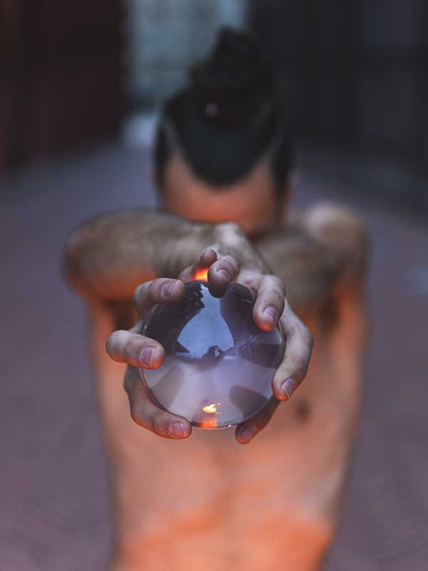 Malabares con bola de cristal