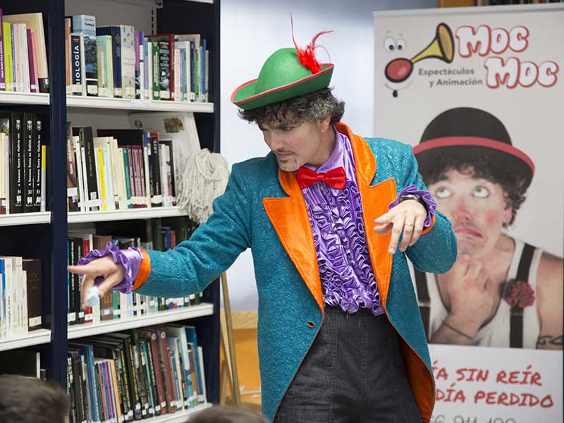 MeRe Clown facendo maxia